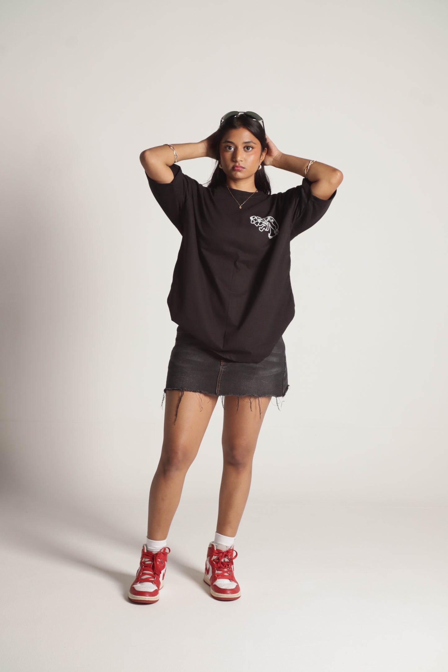CRIMSON SIGHT TEE
